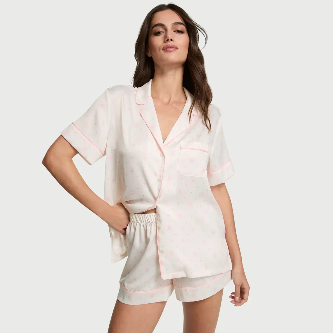 Сатинова піжама Victoria's Secret White VS Script з шортами