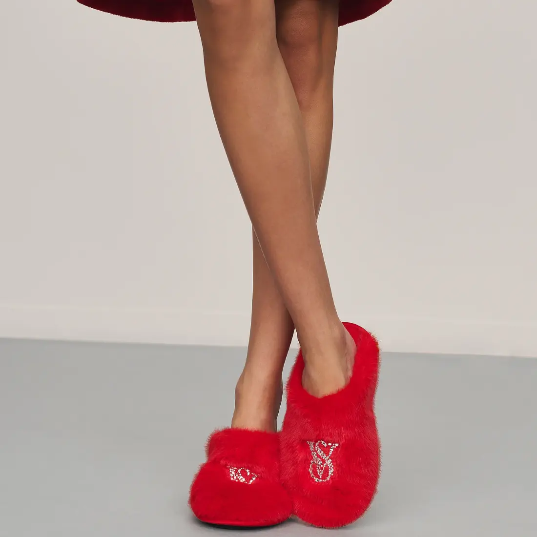 Плюшеві капці Victoria's Secret Luxe Plush Slippers Lipstick