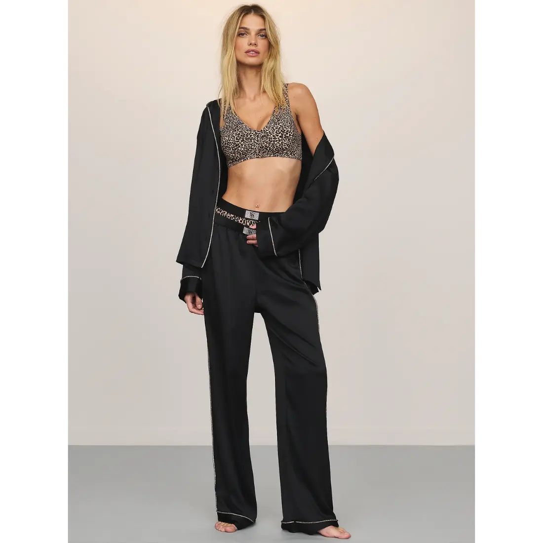 Сатинова піжама Victoria's Secret Signature Black зі штанами