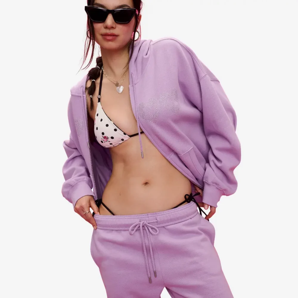 Бузковий спортивний костюм Victoria's Secret PINK Campus Fleece зі стразами вигляд спереду